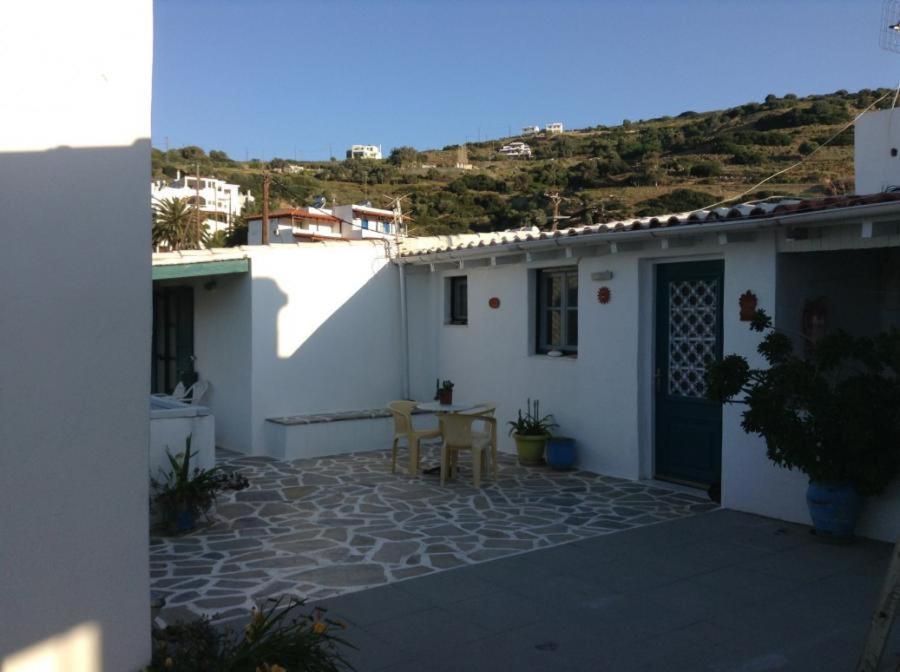 Marianna Studios Batsíon Exterior foto